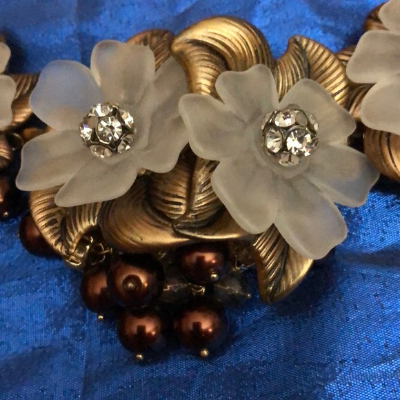 Necklace - Picture 2 of 3